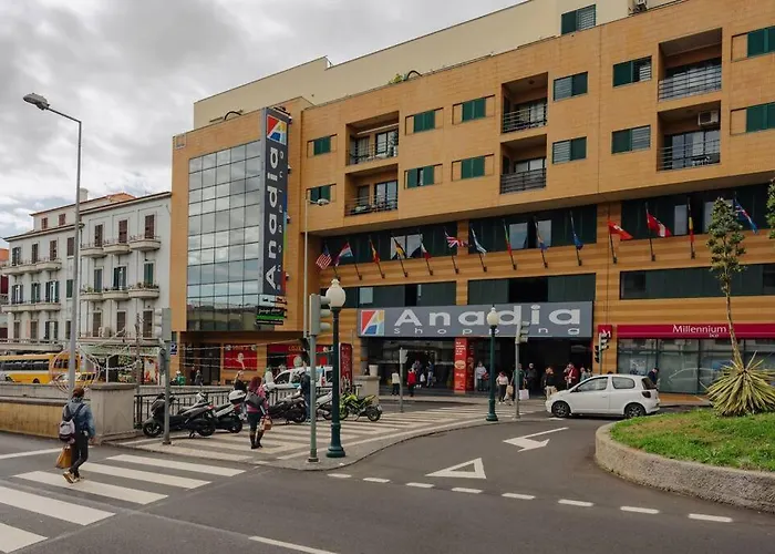 Super Anadia - Golden Funchal (Madeira)