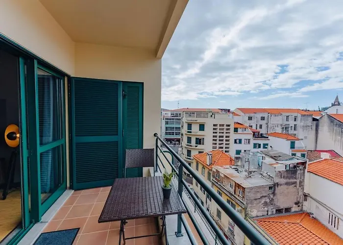 Super Anadia - Golden Funchal (Madeira)